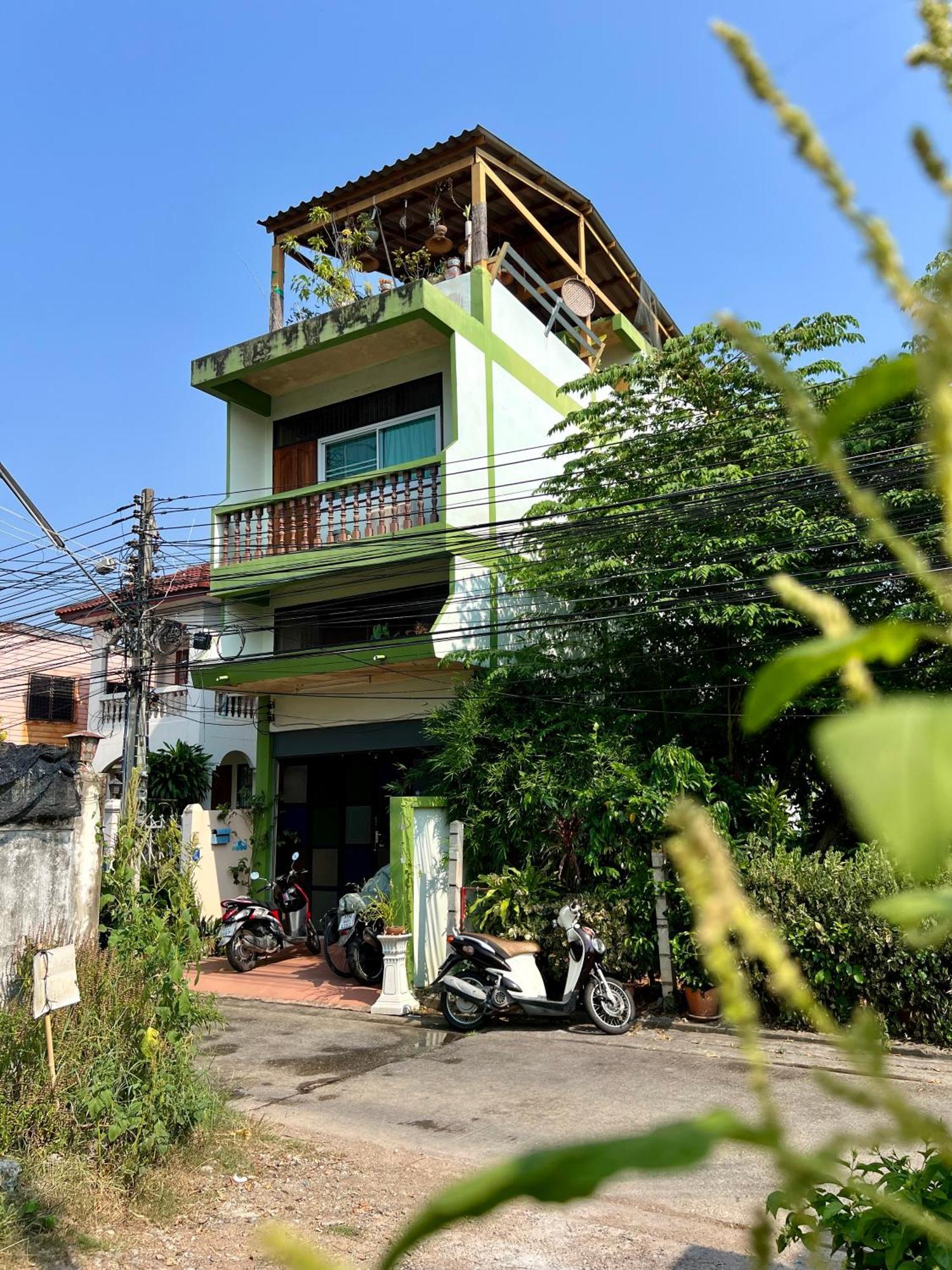 Karma Home Hostel Phitsanulok Eksteriør bilde